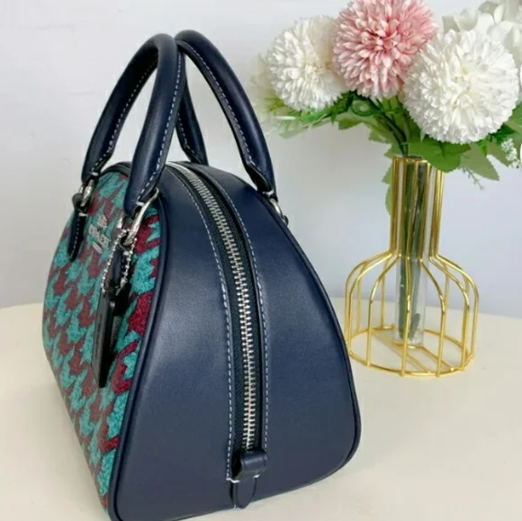 NWT COACH SYDNEY SATCHEL with HOUNDSTOOTH DESIGN CJ628 - Picture 4 of 13